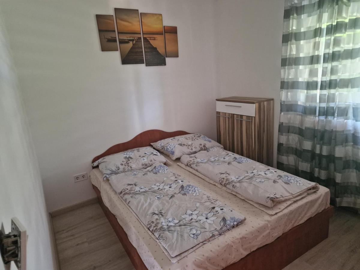 Rajmund Vendeghaz Villa Balatonkeresztur Ngoại thất bức ảnh